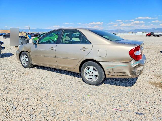 62463016 :رقم المزاد ، JTDBE32K640266932 vin ، 2004 Toyota Camry مزاد بيع
