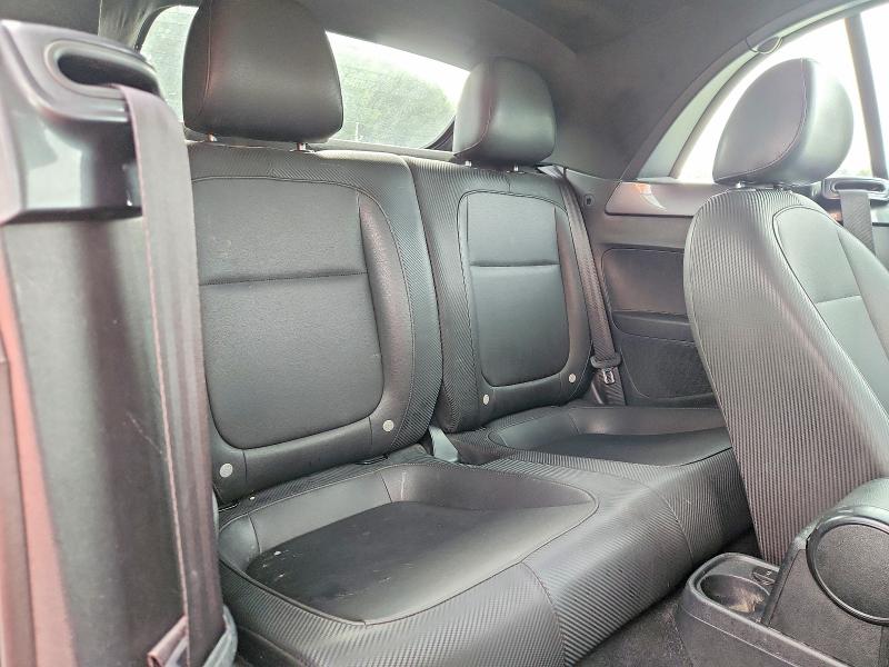 63390456 :رقم المزاد ، 3VW517AT5FM802616 vin ، 2015 Volkswagen Beetle مزاد بيع