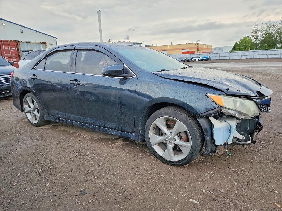 64625866 :رقم المزاد ، 4T1BF1FKXDU653676 vin ، 2013 Toyota Camry مزاد بيع