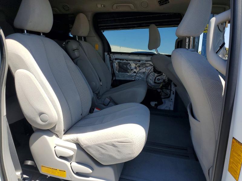 Продажа на аукционе авто 2014 Toyota Sienna, vin: 5TDKK3DC2ES511111, номер лота: 64293096