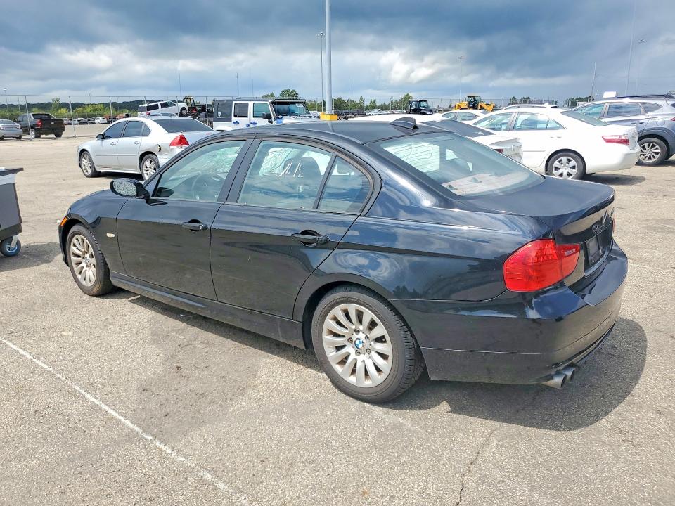 65127156 :رقم المزاد ، WBAPH77529NM28103 vin ، 2009 Bmw 328 مزاد بيع