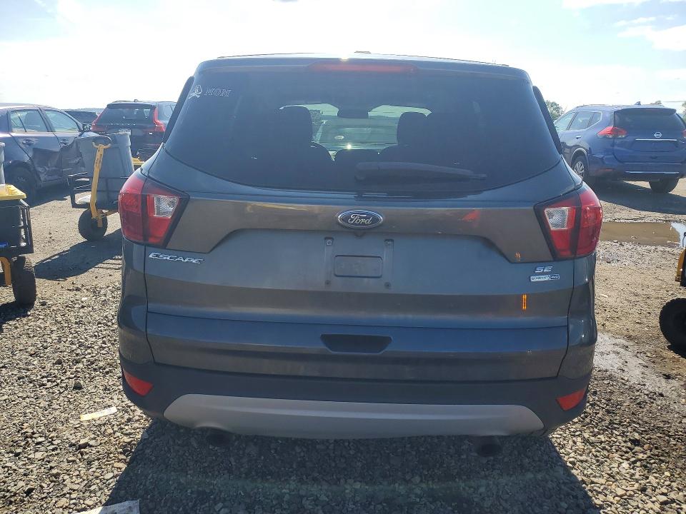 63684096 :رقم المزاد ، 1FMCU9GD3KUA73871 vin ، 2019 Ford Escape مزاد بيع