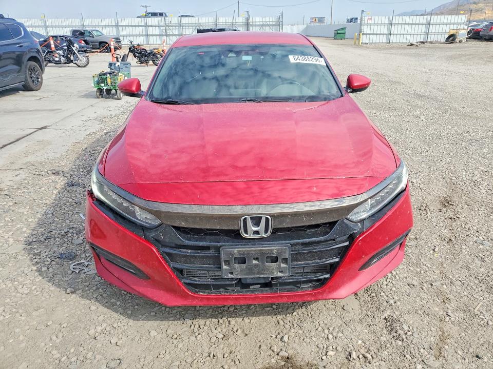 64388296 :رقم المزاد ، 1HGCV1F3XKA088267 vin ، 2019 Honda Accord مزاد بيع