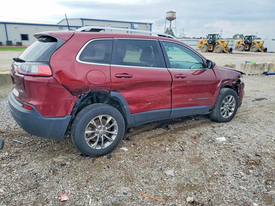 64024606 :رقم المزاد ، 1C4PJMLX0KD182581 vin ، 2018 Jeep Cherokee مزاد بيع