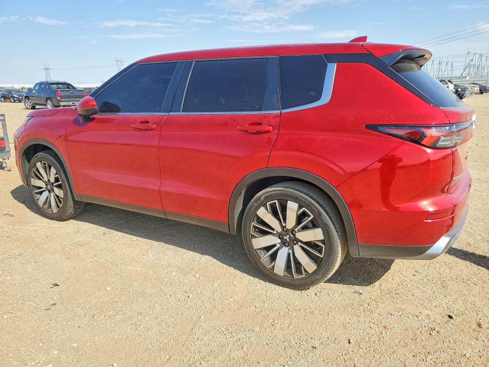 2026 Mitsubishi Outlander მანქანა იყიდება აუქციონზე, vin: JA4J3VAB6TZ007005, აუქციონის ნომერი: 64604786