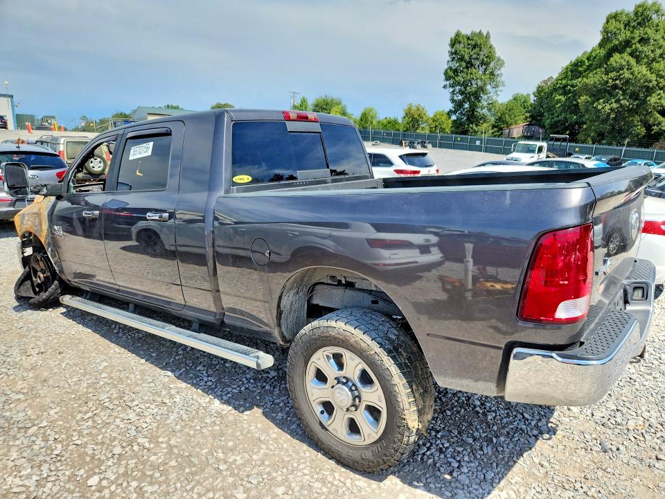 65703156 :رقم المزاد ، 3C6UR5ML4JG232839 vin ، 2018 Ram 2500 مزاد بيع