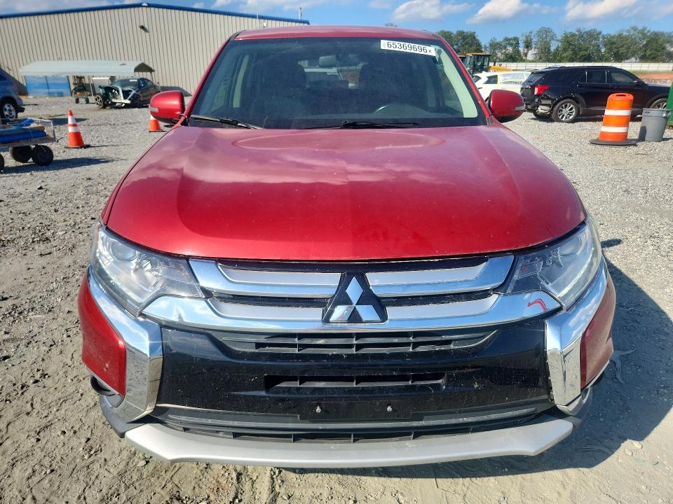 65369696 :رقم المزاد ، JA4AZ3A39JZ039181 vin ، 2018 Mitsubishi Outlander مزاد بيع