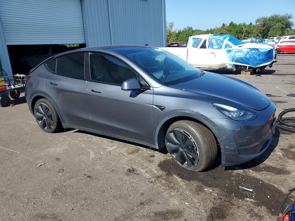 Продажа на аукционе авто 2021 Tesla Model Y, vin: 5YJYGDEE3MF073381, номер лота: 64470796