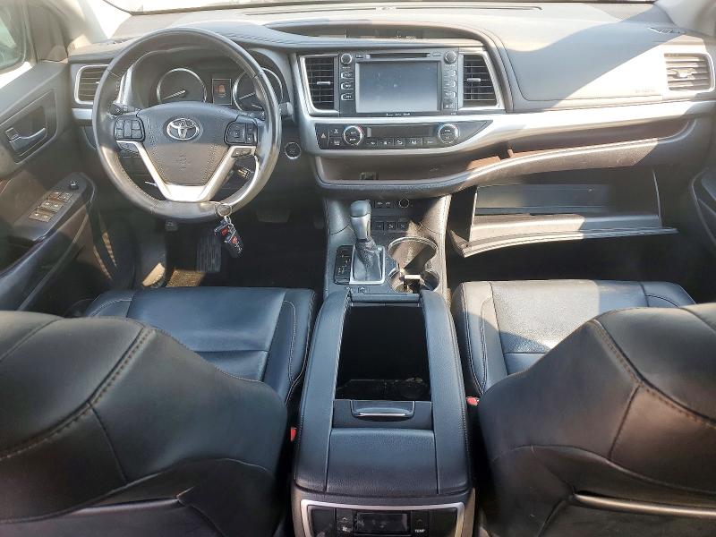 Продажа на аукционе авто 2019 Toyota Highlander, vin: 5TDJZRFHXKS597881, номер лота: 64789046
