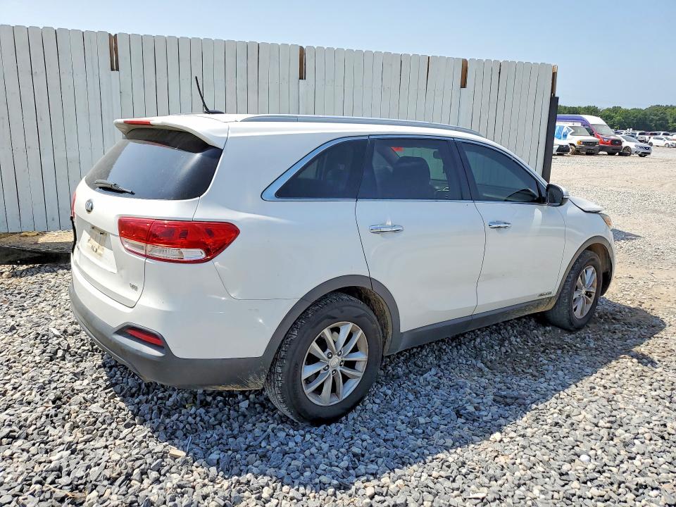 2017 Kia Sorento მანქანა იყიდება აუქციონზე, vin: 5XYPGDA59HG220125, აუქციონის ნომერი: 64511226
