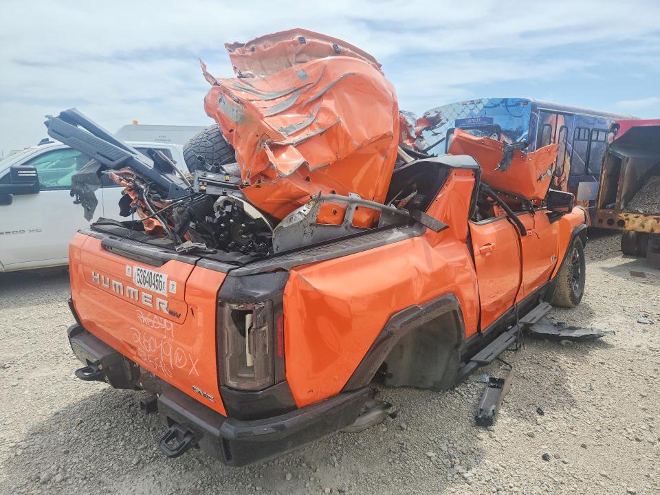 53640456 :رقم المزاد ، 1GT40DDA7RU104079 vin ، 2024 Gmc Hummer Pickup مزاد بيع