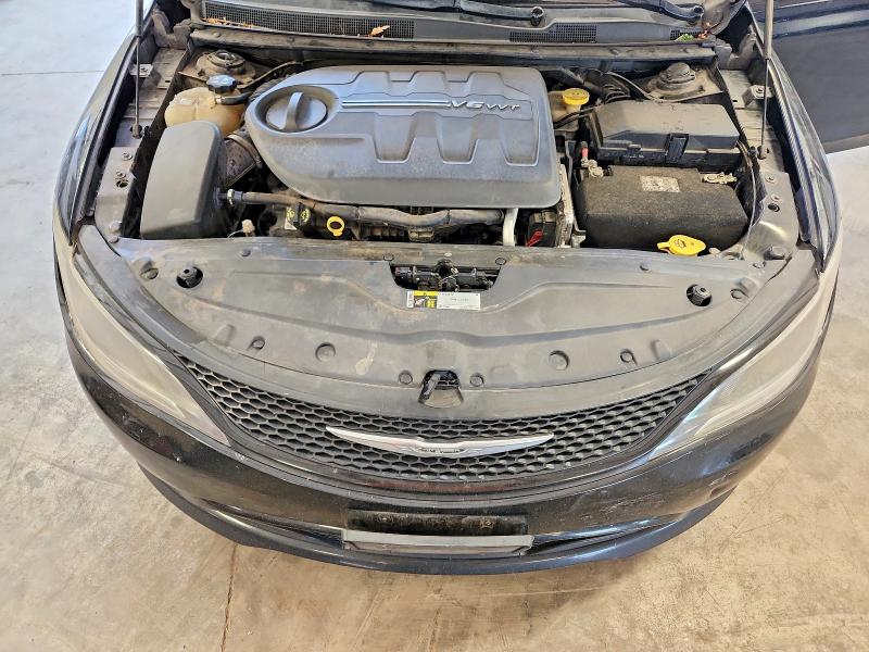 66635146 :رقم المزاد ، 1C3CCCBG9FN505874 vin ، 2015 Chrysler 200 مزاد بيع