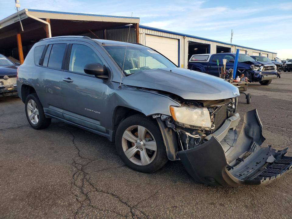 2011 Jeep Compass მანქანა იყიდება აუქციონზე, vin: 1J4NT1FB2BD260711, აუქციონის ნომერი: 65379236
