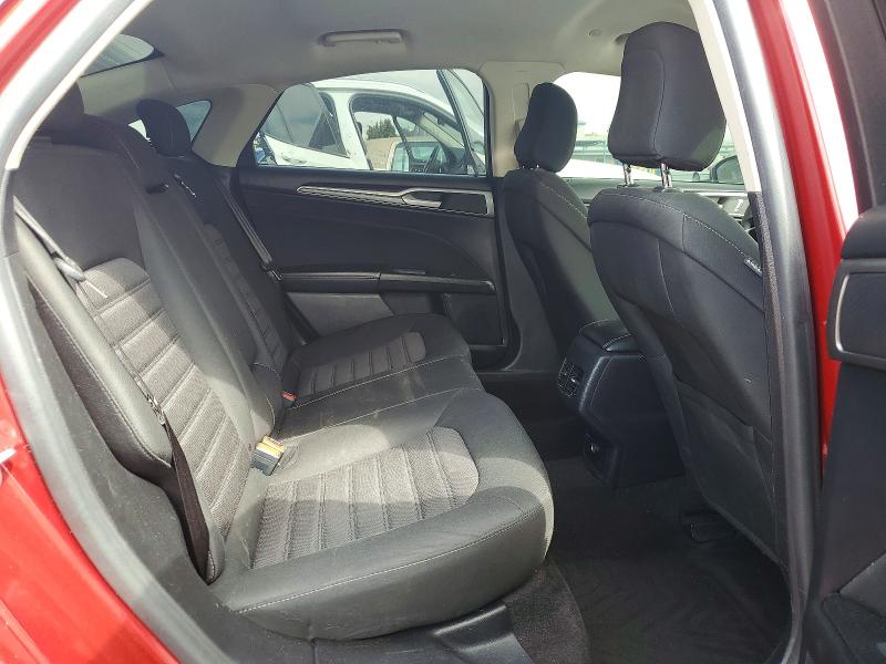 65193266 :رقم المزاد ، 3FA6P0LU5LR258674 vin ، 2020 Ford Fusion مزاد بيع