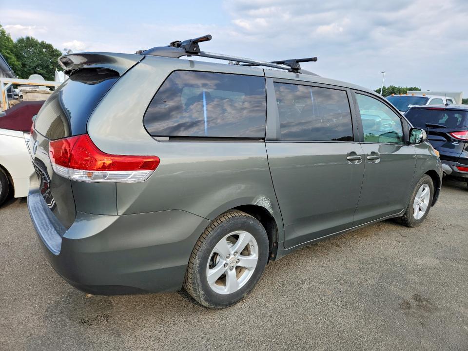 Продаж на аукціоні авто 2011 Toyota Sienna, vin: 5TDKK3DC0BS103959, номер лоту: 64968416