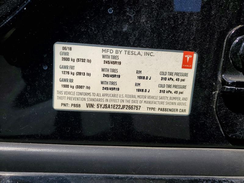 65581706 :رقم المزاد ، 5YJSA1E22JF266757 vin ، 2018 Tesla Model S مزاد بيع