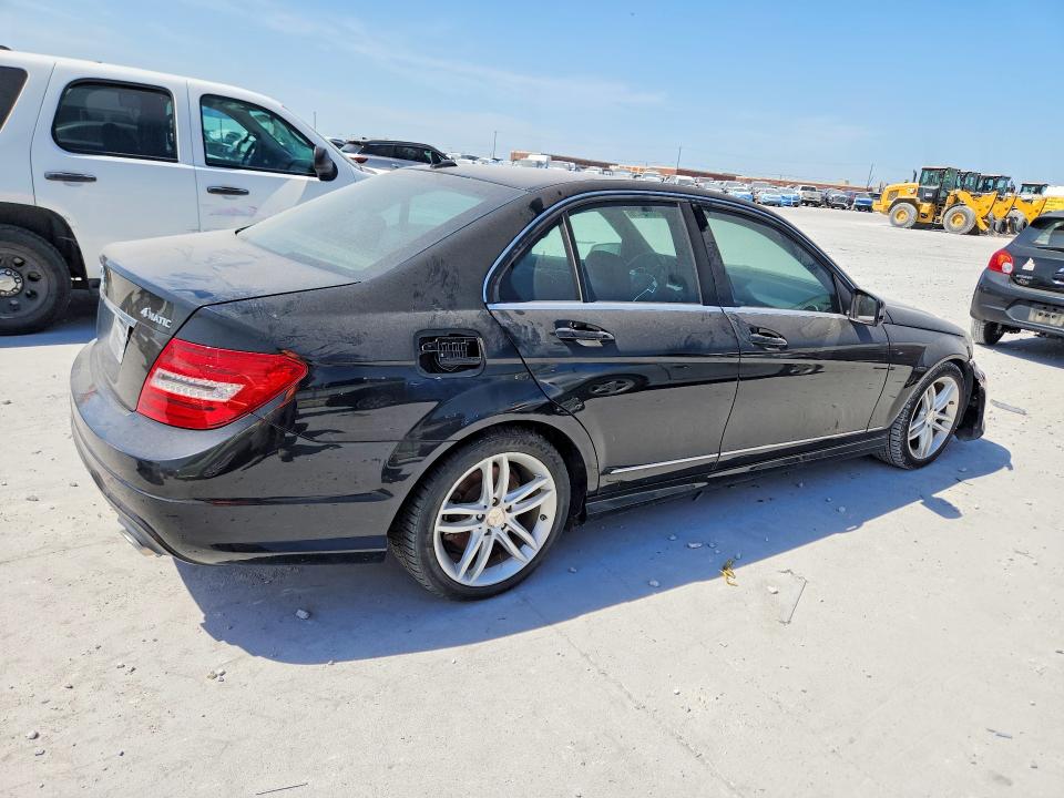 66073476 :رقم المزاد ، WDDGF8AB0DA778106 vin ، 2013 Mercedes-benz C مزاد بيع