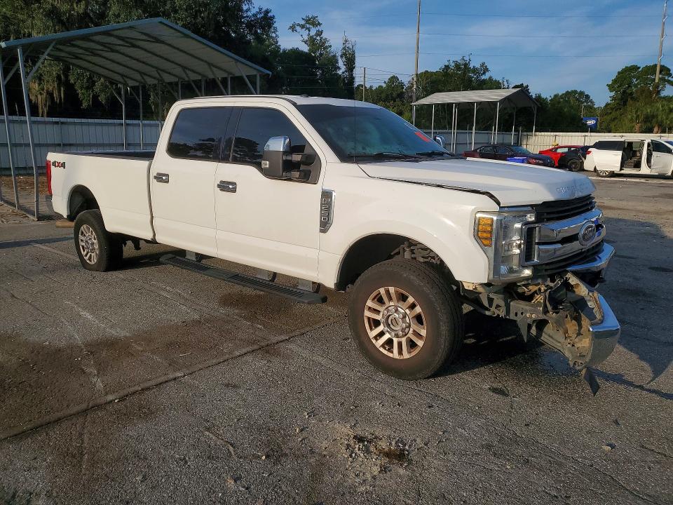 65612076 :رقم المزاد ، 1FT7W2B6XKEC40429 vin ، 2019 Ford F250 مزاد بيع