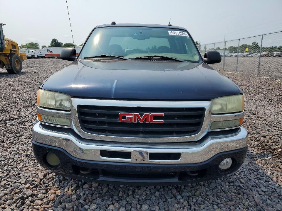2005 Gmc New Sierra მანქანა იყიდება აუქციონზე, vin: 2GTEC13T151161557, აუქციონის ნომერი: 64574006