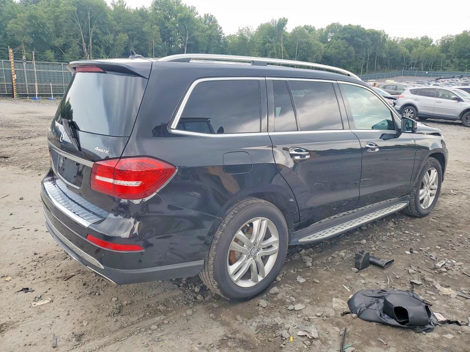 63829786 :رقم المزاد ، 4JGDF6EE0HA873076 vin ، 2017 Mercedes-benz Gls مزاد بيع