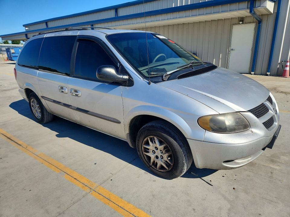 63534626 :رقم المزاد ، 2B4GP44342R796053 vin ، 2002 Dodge Grand Caravan مزاد بيع
