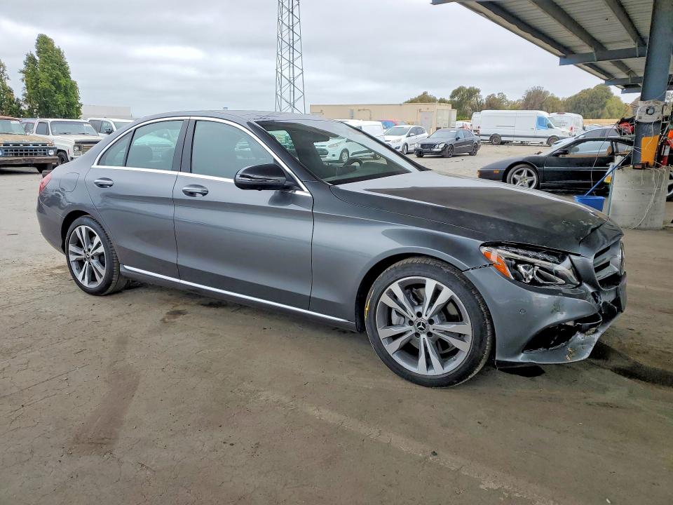 2018 Mercedes-benz C მანქანა იყიდება აუქციონზე, vin: WDDWF4JB9JR409987, აუქციონის ნომერი: 63444026