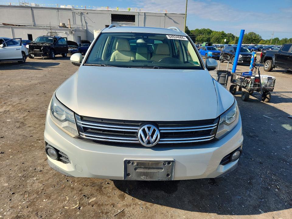 64934666 :رقم المزاد ، WVGAV7AXXCW609779 vin ، 2012 Volkswagen Tiguan مزاد بيع