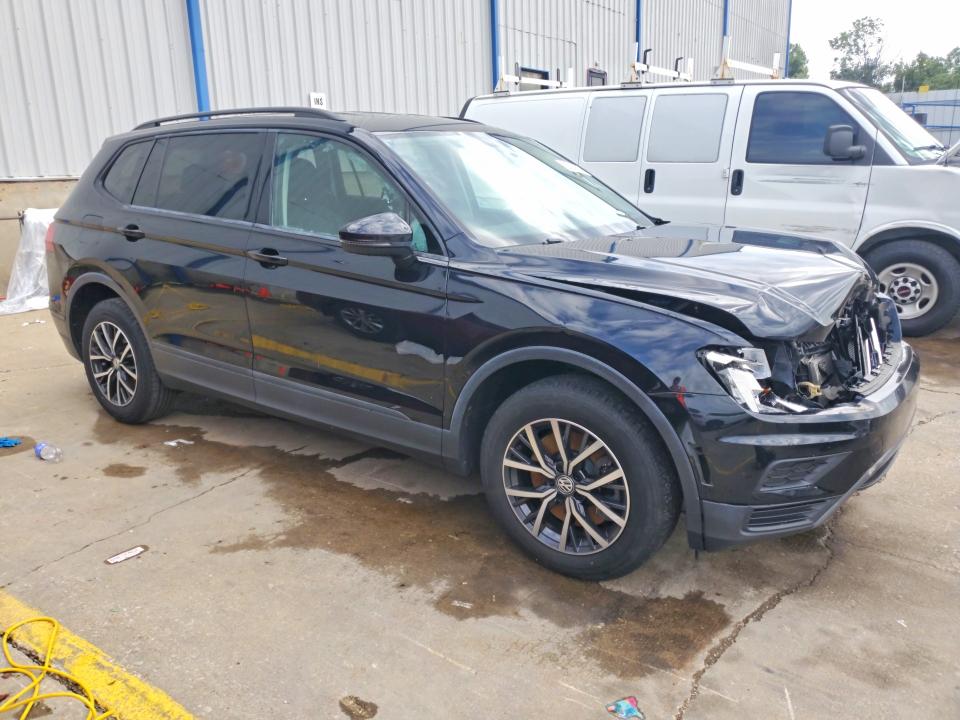 Продажа на аукционе авто 2021 Volkswagen Tiguan, vin: 3VV1B7AX6MM017473, номер лота: 65335016