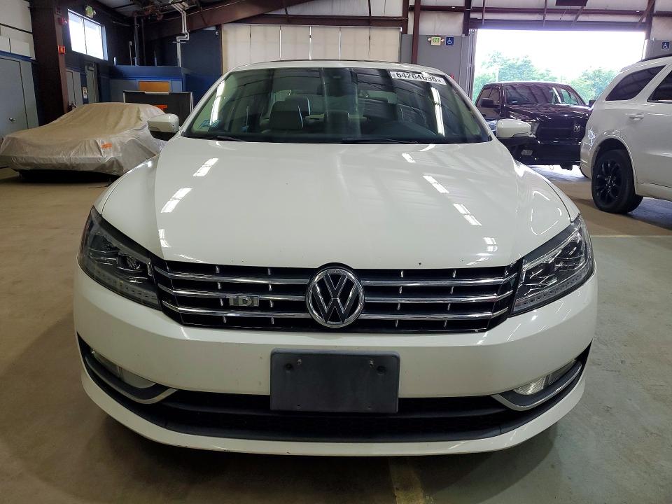 Продажа на аукционе авто 2014 Volkswagen Passat, vin: 1VWCN7A35EC031327, номер лота: 64264696