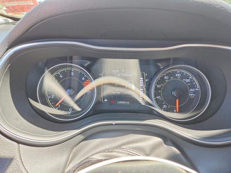 Продаж на аукціоні авто 2020 Jeep Cherokee, vin: 1C4PJMCB8LD564427, номер лоту: 63893706