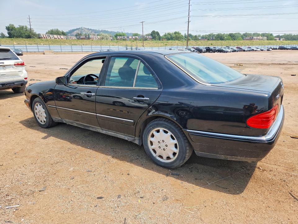 Продажа на аукционе авто 1998 Mercedes-benz E, vin: WDBJF82F4WX005767, номер лота: 62726966