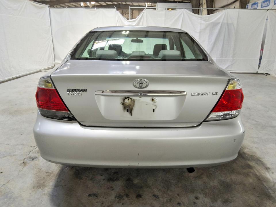 64794676 :رقم المزاد ، 4T1BE32K76U133863 vin ، 2006 Toyota Camry مزاد بيع