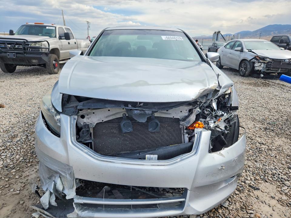 66946126 :رقم المزاد ، 1HGCP3F77BA026589 vin ، 2011 Honda Accord مزاد بيع
