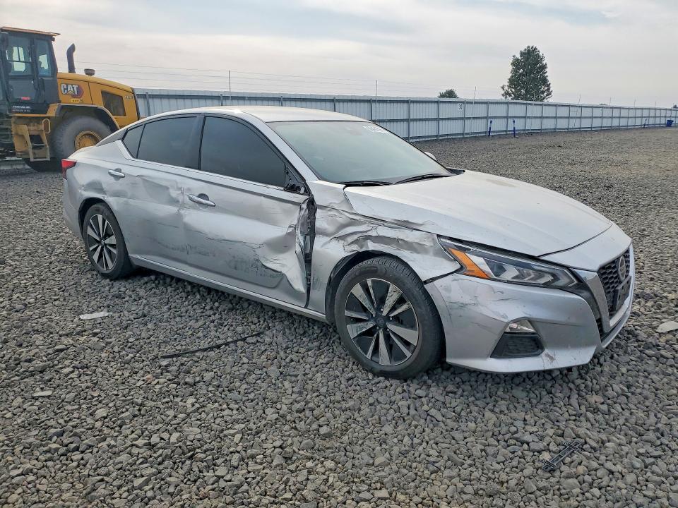 66484596 :رقم المزاد ، 1N4BL4DV9NN333942 vin ، 2022 Nissan Altima مزاد بيع