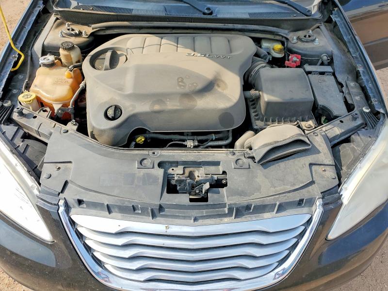 64492606 :رقم المزاد ، 1C3BC1FG5BN547348 vin ، 2011 Chrysler 200 مزاد بيع