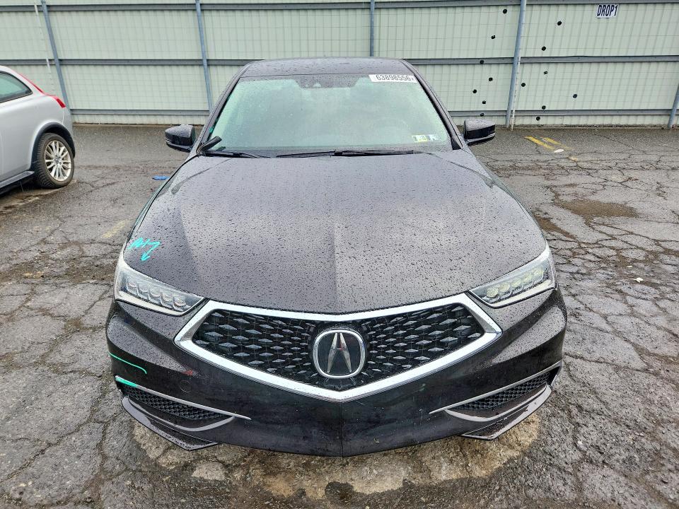 63898556 :رقم المزاد ، 19UUB2F53JA002901 vin ، 2018 Acura Tlx مزاد بيع