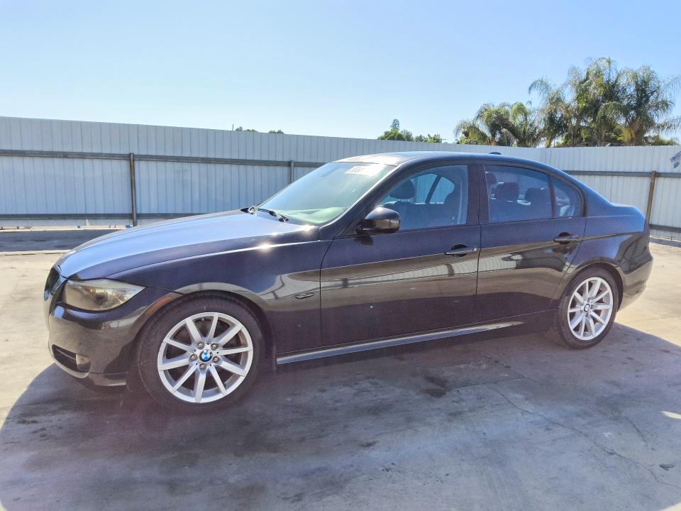 65819466 :رقم المزاد ، WBAPH5G59BNM72545 vin ، 2011 Bmw 328 مزاد بيع