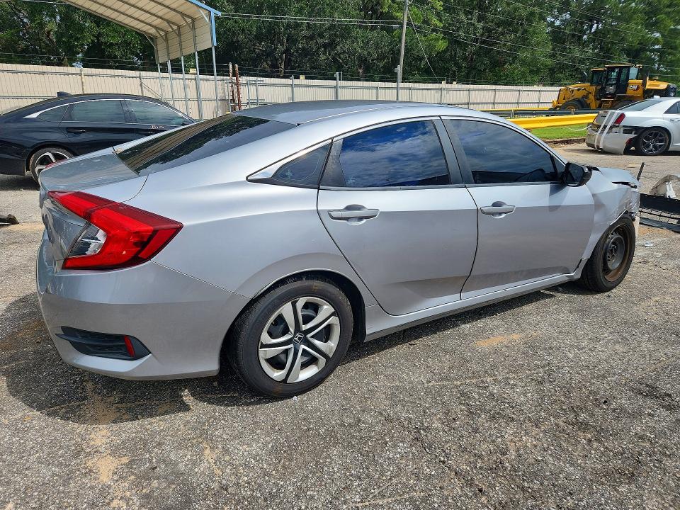 Продажа на аукционе авто 2018 Honda Civic, vin: 19XFC2F58JE008677, номер лота: 66499406