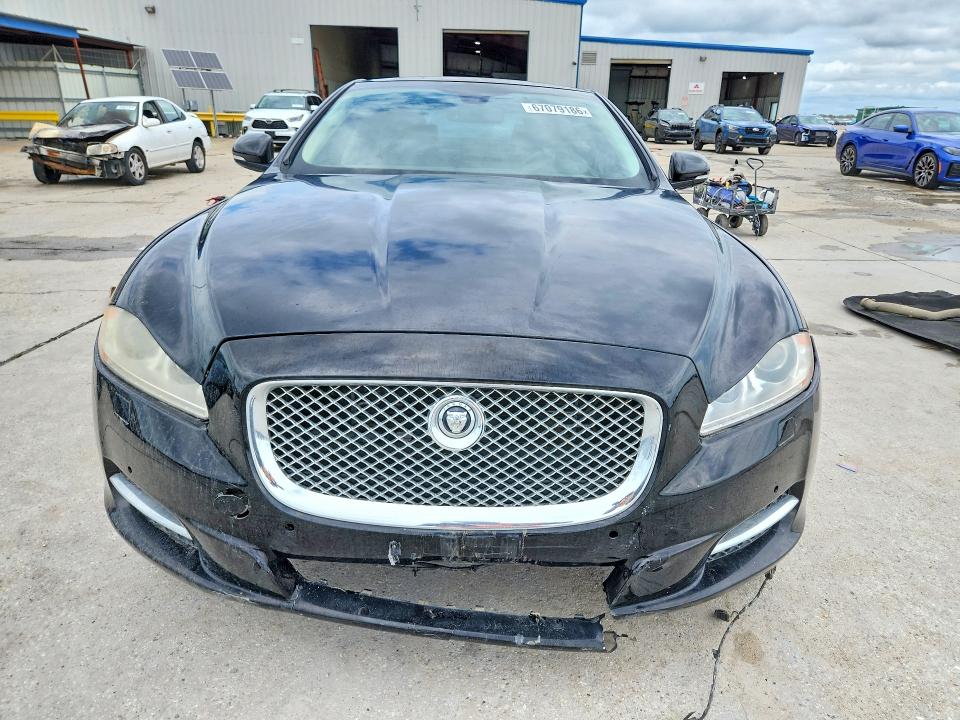 67079186 :رقم المزاد ، SAJWJ1CD5D8V45373 vin ، 2013 Jaguar Xj مزاد بيع