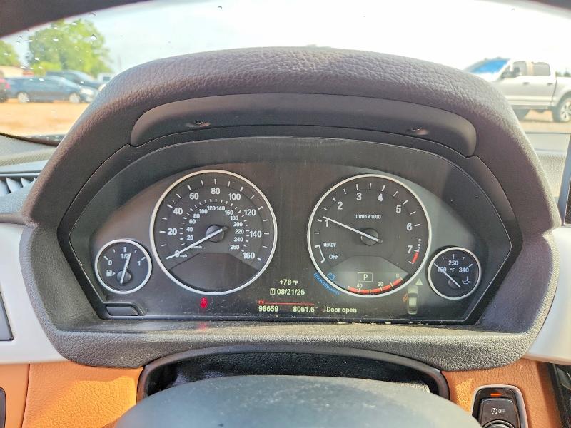 2017 Bmw 330 მანქანა იყიდება აუქციონზე, vin: WBA8B9G32HNU56045, აუქციონის ნომერი: 66084536