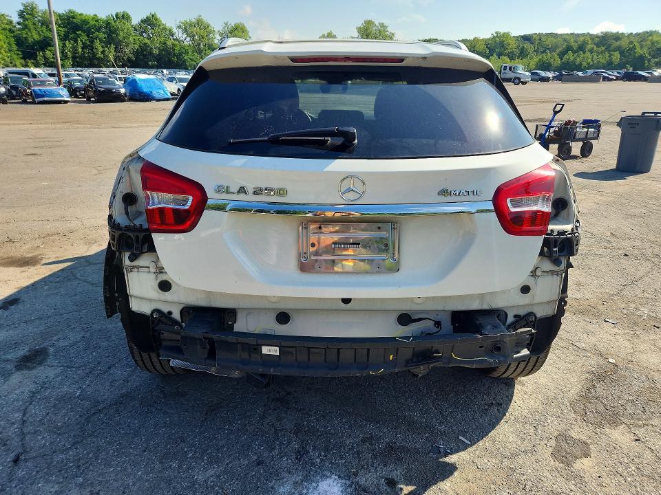 60787766 :رقم المزاد ، WDCTG4GB4HJ356071 vin ، 2017 Mercedes-benz Gla مزاد بيع