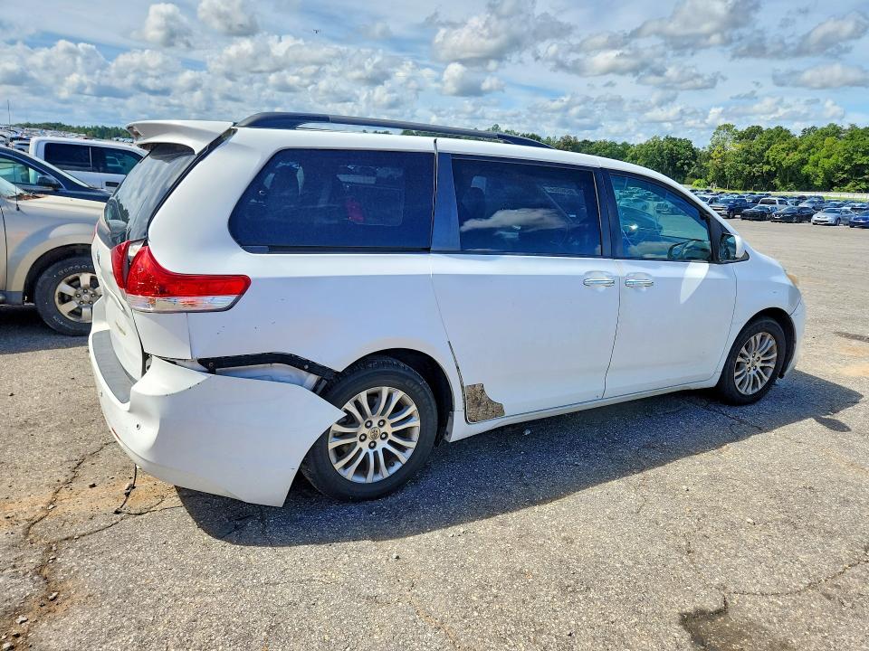 2011 Toyota Sienna მანქანა იყიდება აუქციონზე, vin: 5TDYK3DC9BS096391, აუქციონის ნომერი: 66367656