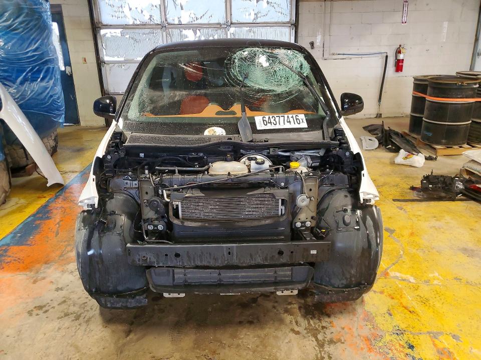 64377416 :رقم المزاد ، WMEFJ5DA2GK045951 vin ، 2016 Smart Fortwo مزاد بيع