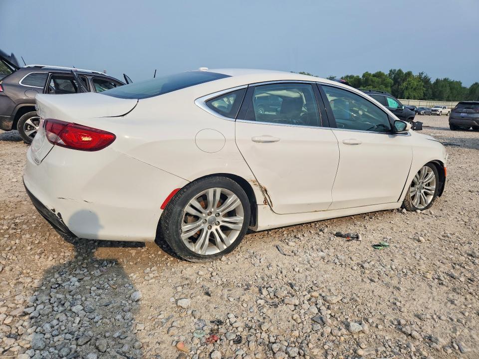 64378566 :رقم المزاد ، 1C3CCCAG8FN507181 vin ، 2015 Chrysler 200 مزاد بيع