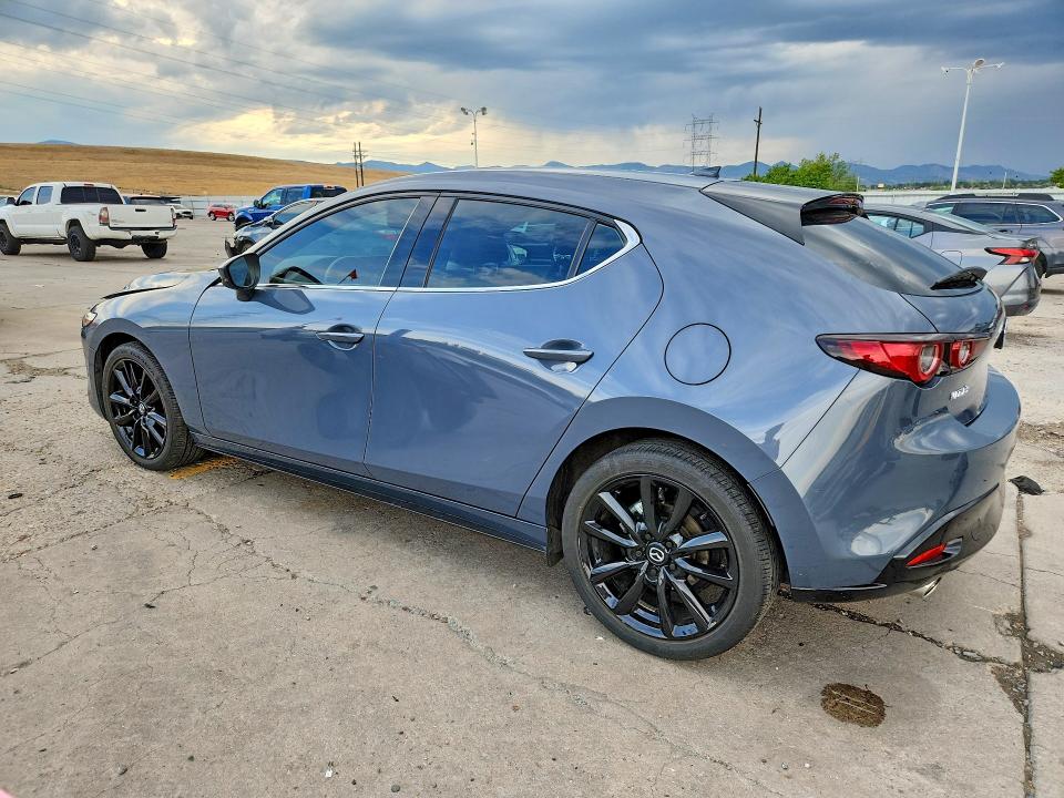 64617656 :رقم المزاد ، JM1BPAML7N1522284 vin ، 2022 Mazda 3 مزاد بيع