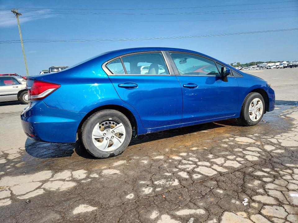 2015 Honda Civic მანქანა იყიდება აუქციონზე, vin: 19XFB2F52FE018230, აუქციონის ნომერი: 64006136