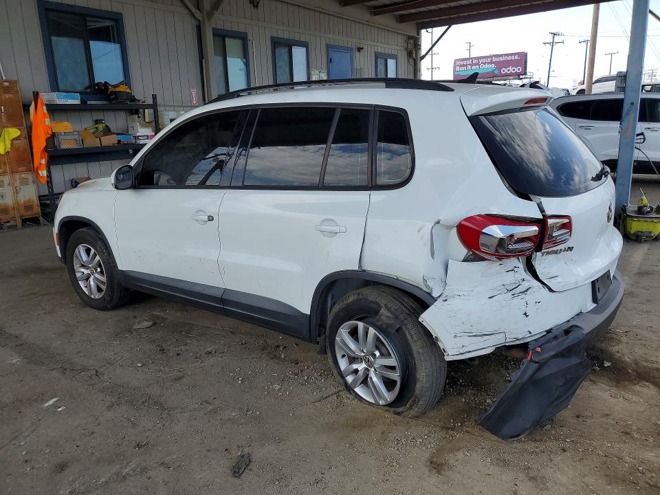 2015 Volkswagen Tiguan მანქანა იყიდება აუქციონზე, vin: WVGAV7AX7FW564031, აუქციონის ნომერი: 64634306
