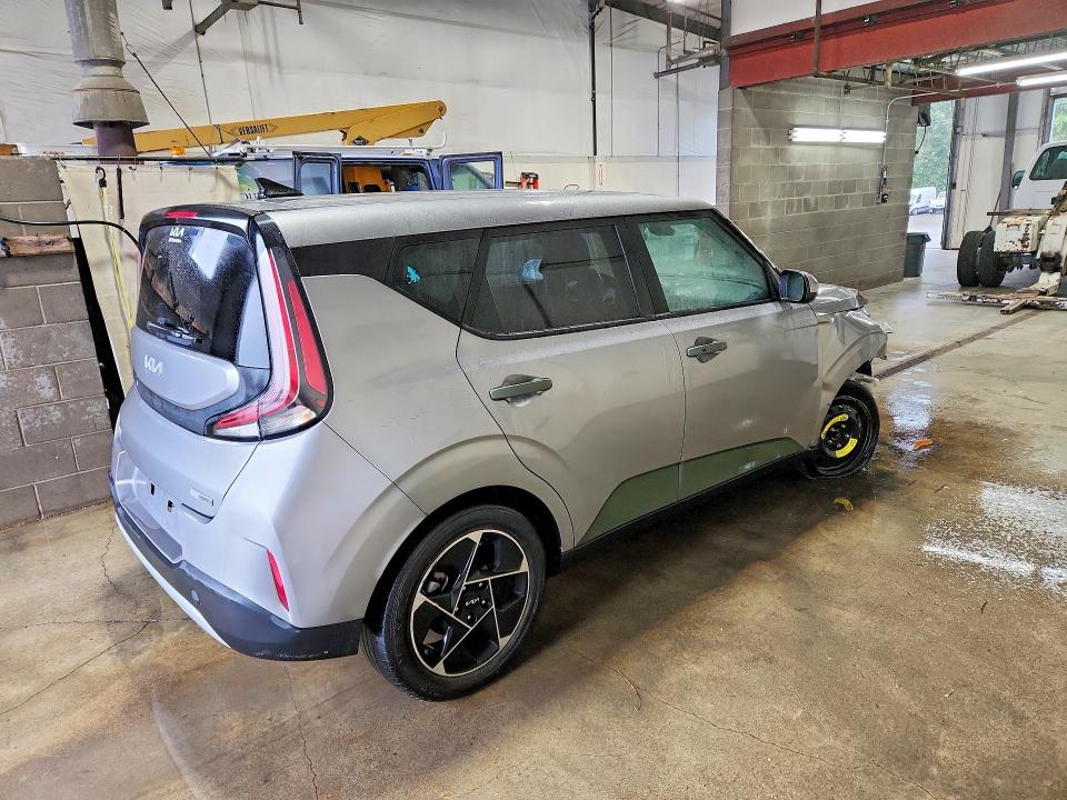 Продажа на аукционе авто 2024 Kia Soul, vin: KNDJ33AU5R7913842, номер лота: 64313386