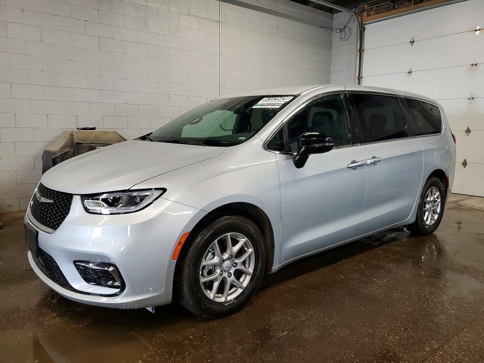 Продажа на аукционе авто 2026 Chrysler Pacifica, vin: 2C4RC1BG5TR154986, номер лота: 63829426