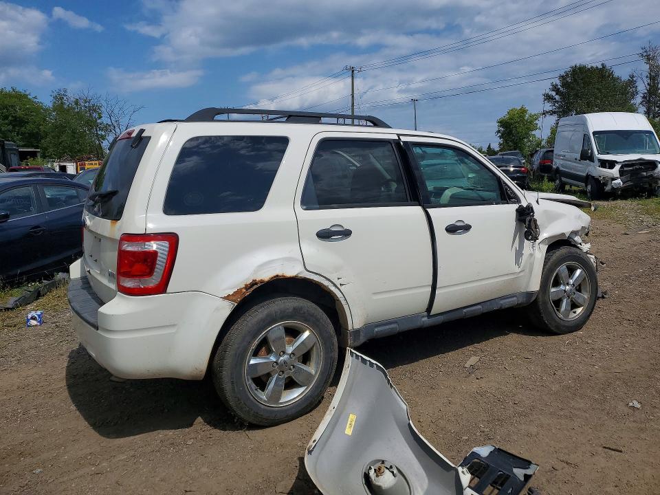 64376926 :رقم المزاد ، 1FMCU0DG6BKC67221 vin ، 2011 Ford Escape مزاد بيع